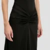 Blaire Midi-Kleid in Schwarz Blaire Midi-Kleid in Schwarz
