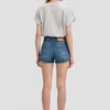 Distressed-Shorts in mittelblauer Waschung Distressed-Shorts in mittelblauer Waschung