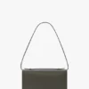 Dorian Pochette aus dunkelolivfarbenem Leder Dorian Pochette aus dunkelolivfarbenem Leder