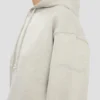 einem aufgestickten Logo-Hoodie in Grau meliert