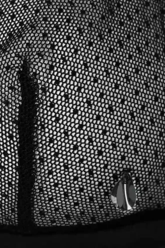 mesh bh mit pailletten detail in schwarz 2 330x495 - Mesh-BH mit Pailletten-Detail in Schwarz