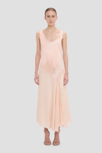 Spitzenkleid in Blossom