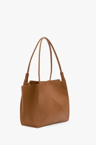 The Victoria-Tasche aus hellbraunem Leder