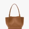 The Victoria-Tasche aus hellbraunem Leder The Victoria-Tasche aus hellbraunem Leder