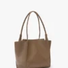 The Victoria-Tasche aus taubengrauem Leder The Victoria-Tasche aus taubengrauem Leder