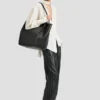 The Victoria Tote Bag groß aus schwarzem Leder