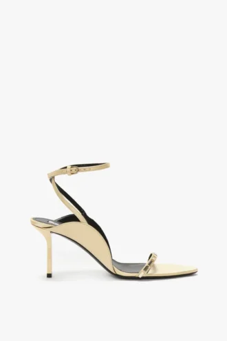 The Victoria verzierte Stiletto-Sandale 75 in sandfarbenem Satin