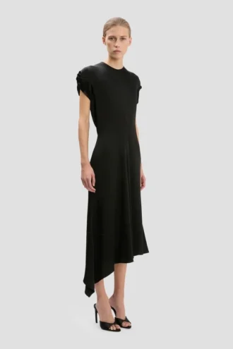 Twist Shoulder Dress in Schwarz